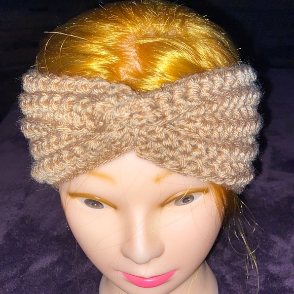 Crocheted headband/warmer in color Tan - Picture 1 of 3